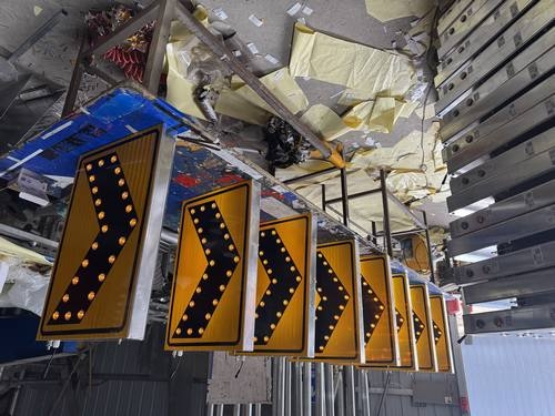 秦皇岛标识标牌按功能可分为哪些类型 不同类型适用什么场景